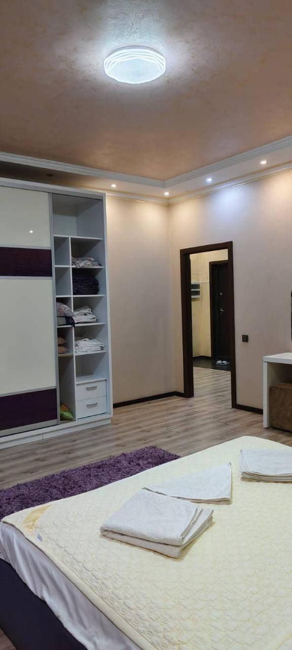 Nurly Tau 2Room Apartments 알마티 외부 사진