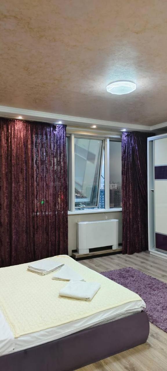 Nurly Tau 2Room Apartments 알마티 외부 사진