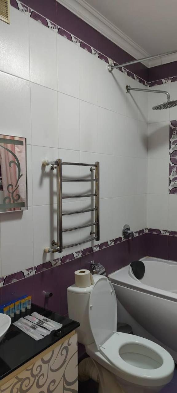Nurly Tau 2Room Apartments 알마티 외부 사진